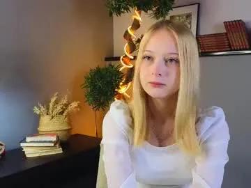 Admire 19 years old darceyheyd from Chaturbate darceyheyd from Chaturbate