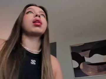 ellaclark on Chaturbate 