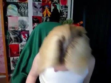 Freechat ellie_heavenly on Chaturbate