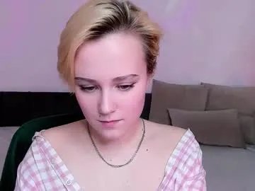 Freechat ellie_heavenly on Chaturbate
