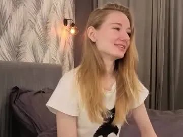 elvyrose from Chaturbate