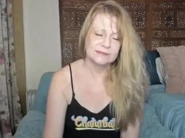 Freechat emberpheonixxx on Chaturbate