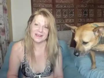 Freechat emberpheonixxx on Chaturbate