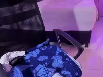 emma_t3en_squirt on Chaturbate 