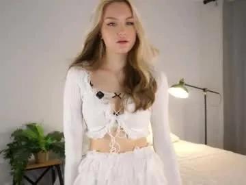Discover 18 years old emmiemurray from Chaturbate emmiemurray from Chaturbate