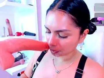 Freechat evelinn_belen on Chaturbate