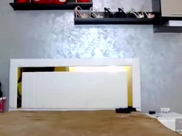 Freechat flirtdeea on Chaturbate