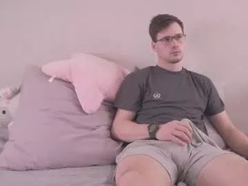 Freechat fluffy_hat on Chaturbate