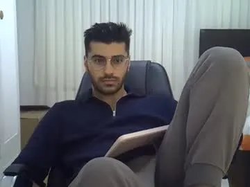 fortiori8 on Chaturbate