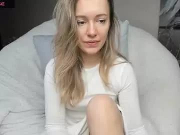 foxy_blond on Chaturbate 