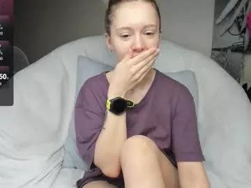 foxy_blond on Chaturbate 