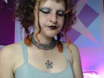 Freechat friskyflowers on Chaturbate