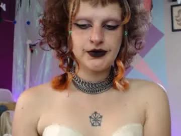 Freechat friskyflowers on Chaturbate