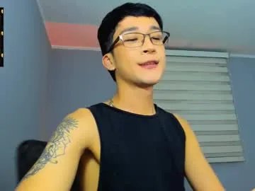 guy_veryhot1 on Chaturbate