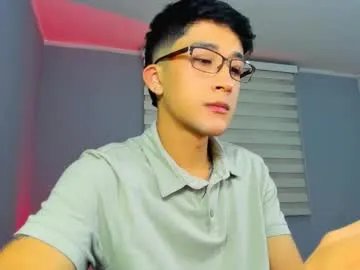 guy_veryhot1 on Chaturbate