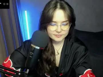 Freechat hell_hotline on Chaturbate