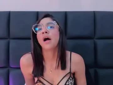 Freechat ivyjhonss on Chaturbate
