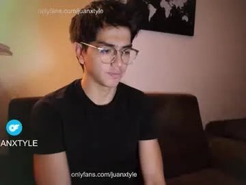juancamroom on Chaturbate