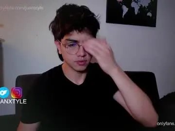 juancamroom on Chaturbate