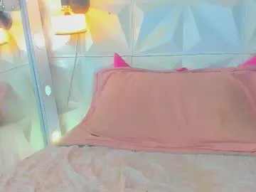 Freechat kathalinaxvip on Chaturbate