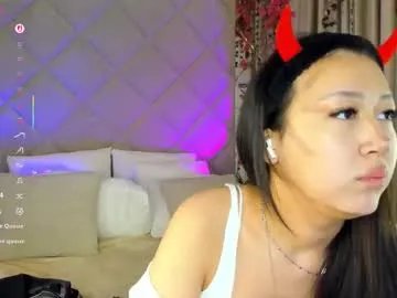 Freechat kellyy_bern on Chaturbate