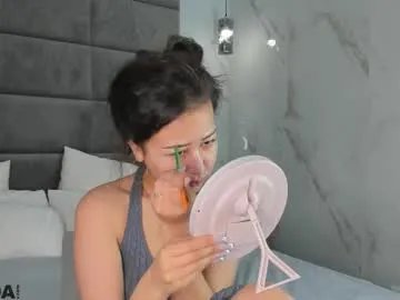 Freechat kellyy_bern on Chaturbate