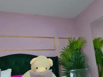 Checkout Kirrawhite, she wants to masturbate for you kirrawhite from Chaturbate