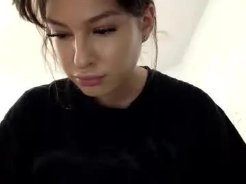 Join Chaturbate's Kristinafae kristinafae from Chaturbate