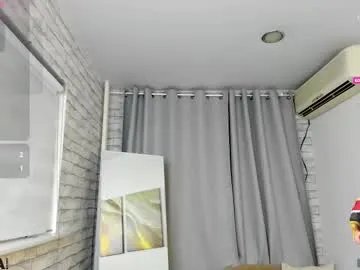 lea_shadom on Chaturbate