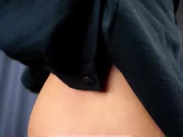 Watch Chaturbate's Lipswithsmileonthem lipswithsmileonthem from Chaturbate