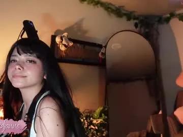 Amazing Loidjanne wants you to fuck her body now loidjanne from Chaturbate