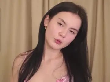 Freechat lollaberry on Chaturbate