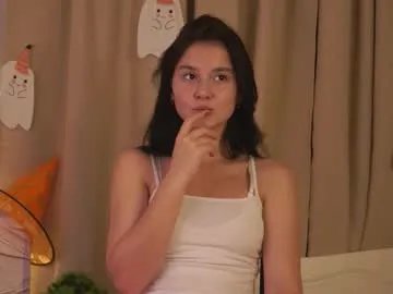 Freechat lollaberry on Chaturbate