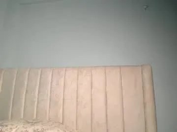 love_miah on Chaturbate