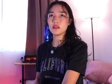 lyhana_lee — slow and provocative dance [296 tokens left] #hairy  #latina #smalltits  #squirt #cute