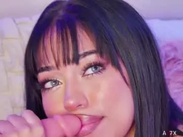 Freechat mami_natacha19x on Chaturbate