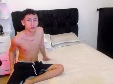 Freechat masters_boys on Chaturbate