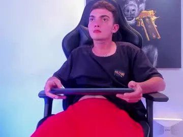 Freechat masters_boys on Chaturbate