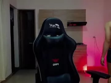 Freechat masters_boys on Chaturbate