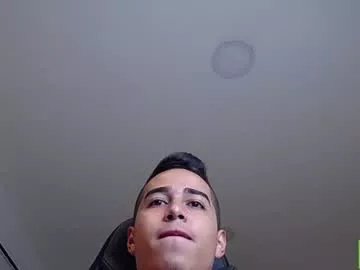 Freechat masters_boys on Chaturbate