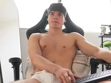 Freechat max_cortes1_ on Chaturbate