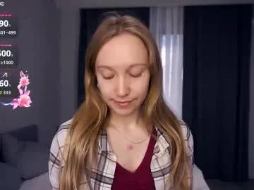 Freechat mckenziedyen on Chaturbate