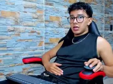 Freechat mexwilliams on Chaturbate