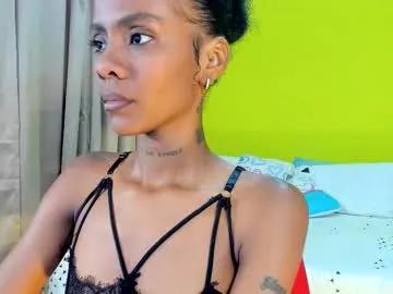 Naked Mia_rissi wants you to fuck her body now mia_rissi from Chaturbate