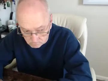 millenium0129 on Chaturbate