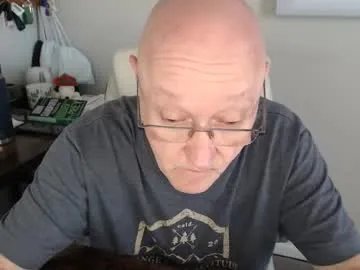 millenium0129 on Chaturbate