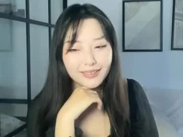 Freechat mirafloat on Chaturbate