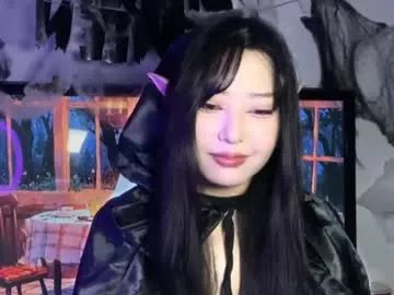 Freechat mirafloat on Chaturbate