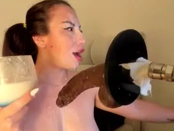 Freechat moniklinx on Chaturbate