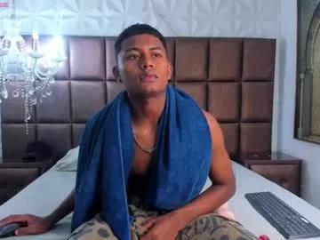 Freechat morenitodigno on Chaturbate